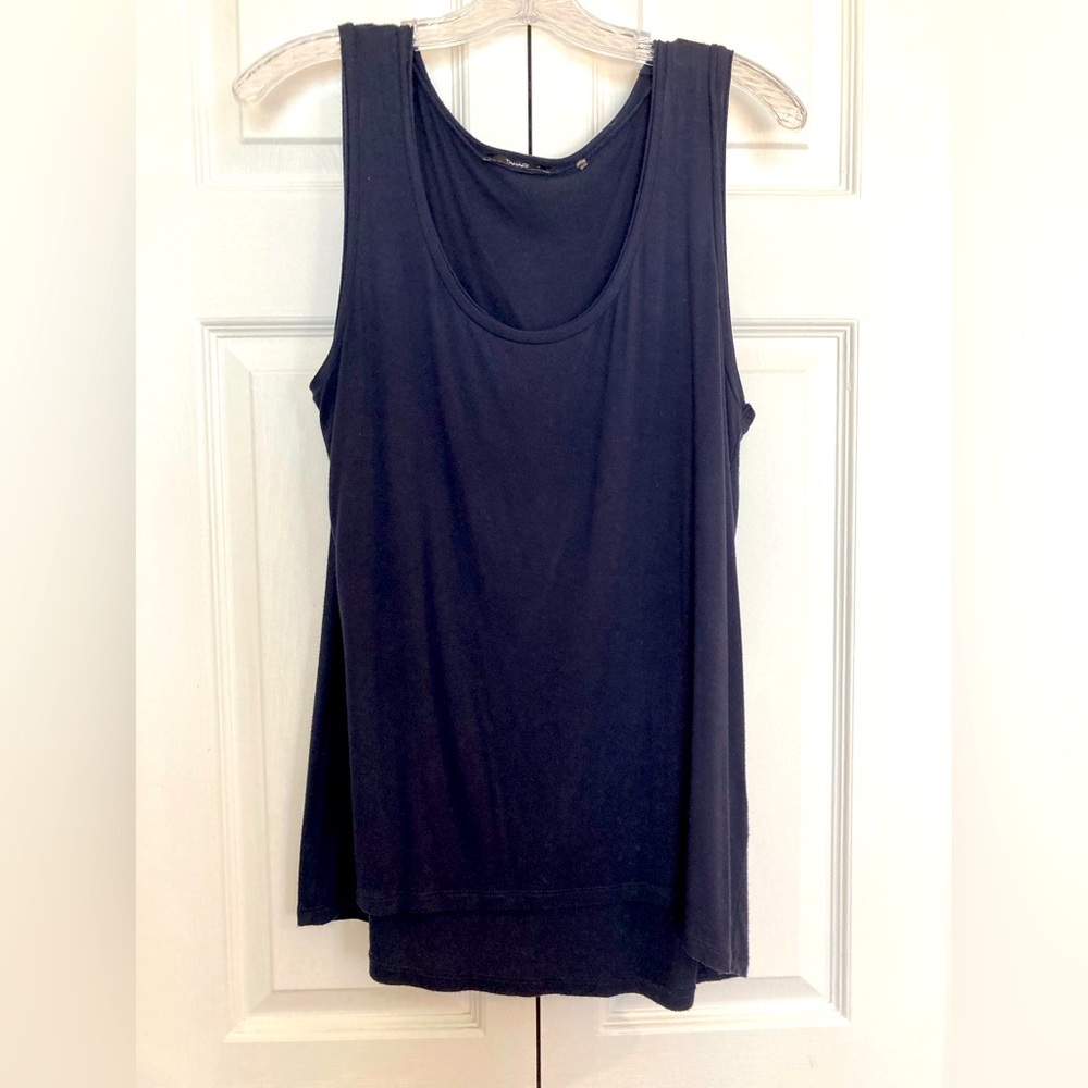 Tahari navy tank top, size Large.